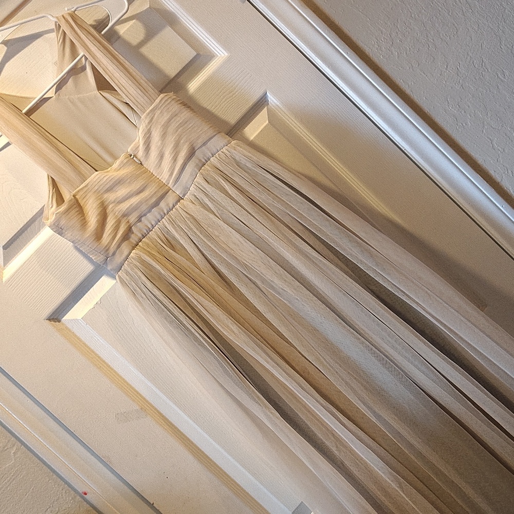 BCBGMAXAZRIA Overlay Walk-Through Jumpsuit. Sz S - Picture 9 of 9